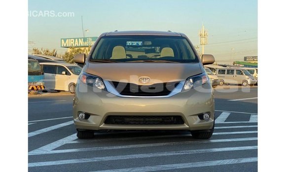 Buy Import Toyota Sienna Other Car in Import - Dubai in Attapeu Province Buy Import Toyota Sienna Other Car in Import - Dubai in Attapeu Province