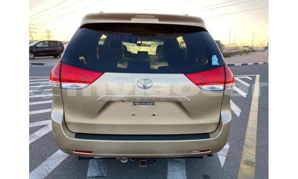 Buy Import Toyota Sienna Other Car in Import - Dubai in Attapeu Province Buy Import Toyota Sienna Other Car in Import - Dubai in Attapeu Province