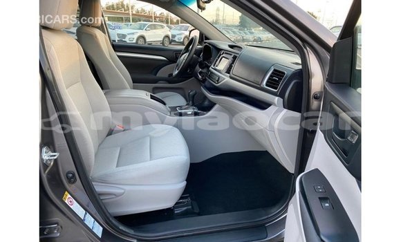 Buy Import Toyota Highlander Other Car in Import - Dubai in Attapeu Province Buy Import Toyota Highlander Other Car in Import - Dubai in Attapeu Province