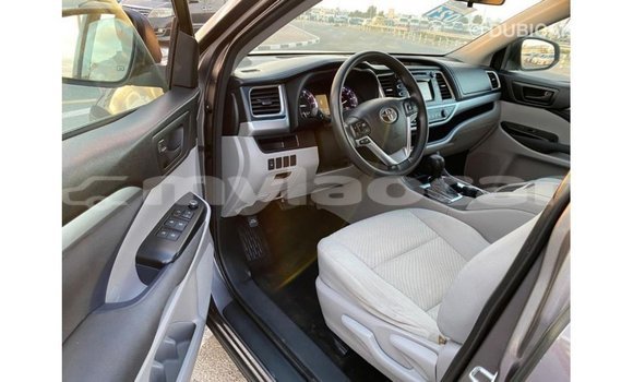 Buy Import Toyota Highlander Other Car in Import - Dubai in Attapeu Province Buy Import Toyota Highlander Other Car in Import - Dubai in Attapeu Province
