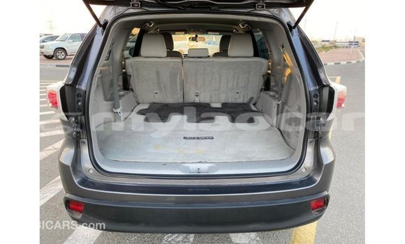 Buy Import Toyota Highlander Other Car in Import - Dubai in Attapeu Province Buy Import Toyota Highlander Other Car in Import - Dubai in Attapeu Province