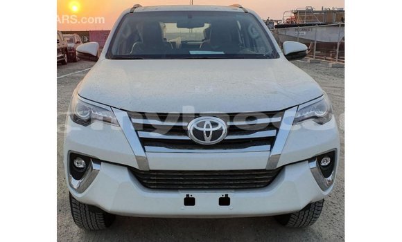 Buy Import Toyota Fortuner White Car in Import - Dubai in Attapeu Province Buy Import Toyota Fortuner White Car in Import - Dubai in Attapeu Province