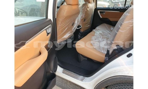 Buy Import Toyota Fortuner White Car in Import - Dubai in Attapeu Province Buy Import Toyota Fortuner White Car in Import - Dubai in Attapeu Province