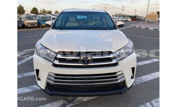 Buy Import Toyota Highlander White Car in Import - Dubai in Attapeu Province Buy Import Toyota Highlander White Car in Import - Dubai in Attapeu Province