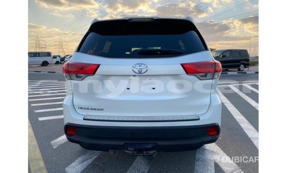 Buy Import Toyota Highlander White Car in Import - Dubai in Attapeu Province Buy Import Toyota Highlander White Car in Import - Dubai in Attapeu Province
