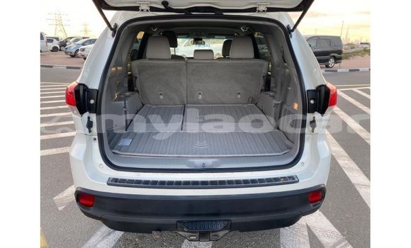 Buy Import Toyota Highlander White Car in Import - Dubai in Attapeu Province Buy Import Toyota Highlander White Car in Import - Dubai in Attapeu Province
