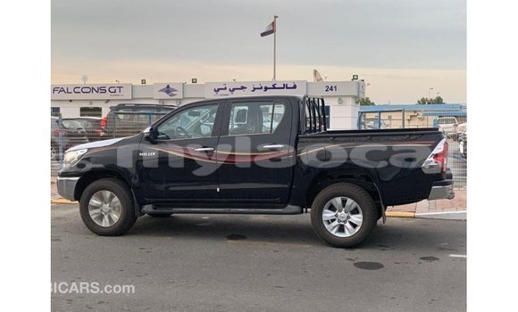 Acheter Import Voiture Toyota Hilux Noir à Import - Dubai, Attapeu Province Acheter Import Voiture Toyota Hilux Noir à Import - Dubai, Attapeu Province