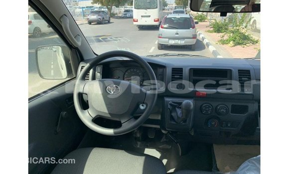 Buy Import Toyota Hiace White Car in Import - Dubai in Attapeu Province Buy Import Toyota Hiace White Car in Import - Dubai in Attapeu Province