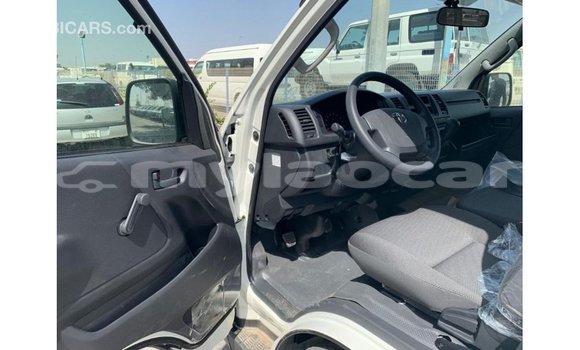 Buy Import Toyota Hiace White Car in Import - Dubai in Attapeu Province Buy Import Toyota Hiace White Car in Import - Dubai in Attapeu Province