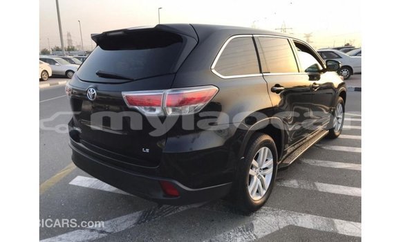 Acheter Import Voiture Toyota Highlander Noir à Import - Dubai, Attapeu Province Acheter Import Voiture Toyota Highlander Noir à Import - Dubai, Attapeu Province