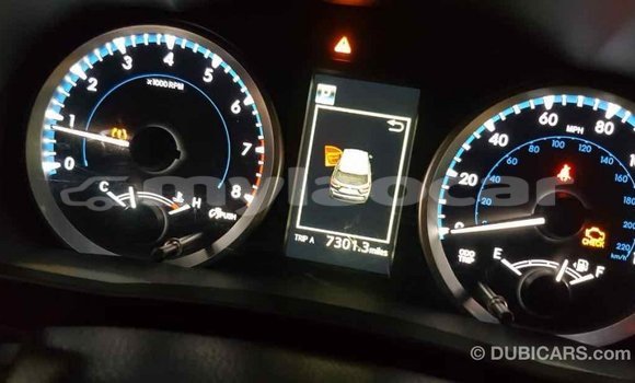 Acheter Import Voiture Toyota Highlander Blanc à Import - Dubai, Attapeu Province Acheter Import Voiture Toyota Highlander Blanc à Import - Dubai, Attapeu Province