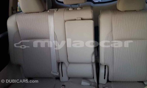 Acheter Import Voiture Toyota Highlander Blanc à Import - Dubai, Attapeu Province Acheter Import Voiture Toyota Highlander Blanc à Import - Dubai, Attapeu Province
