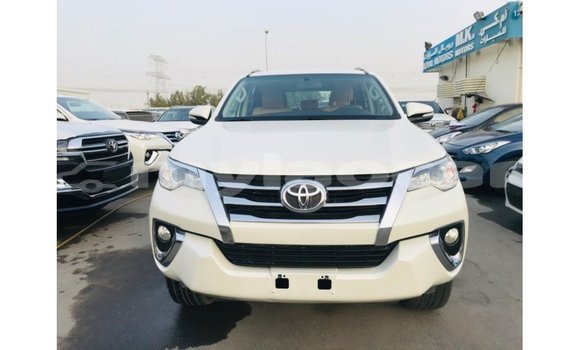 Buy Import Toyota Fortuner White Car in Import - Dubai in Attapeu Province Buy Import Toyota Fortuner White Car in Import - Dubai in Attapeu Province