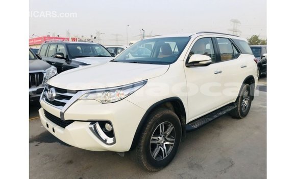 Buy Import Toyota Fortuner White Car in Import - Dubai in Attapeu Province Buy Import Toyota Fortuner White Car in Import - Dubai in Attapeu Province