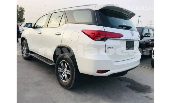 Buy Import Toyota Fortuner White Car in Import - Dubai in Attapeu Province Buy Import Toyota Fortuner White Car in Import - Dubai in Attapeu Province