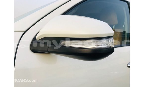 Buy Import Toyota Fortuner White Car in Import - Dubai in Attapeu Province Buy Import Toyota Fortuner White Car in Import - Dubai in Attapeu Province