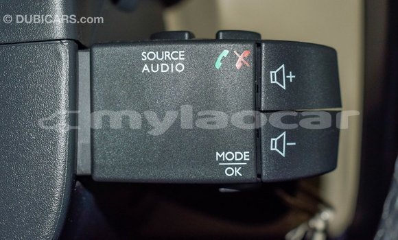 Buy Import Renault Duster White Car in Import - Dubai in Attapeu Province Buy Import Renault Duster White Car in Import - Dubai in Attapeu Province