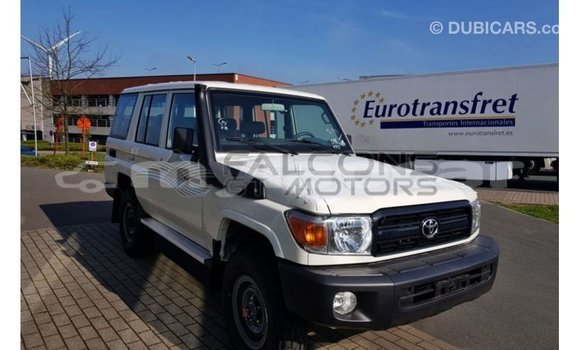 Buy Import Toyota Land Cruiser White Car in Import - Dubai in Attapeu Province Buy Import Toyota Land Cruiser White Car in Import - Dubai in Attapeu Province