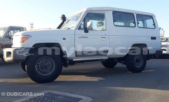 Buy Import Toyota Land Cruiser White Car in Import - Dubai in Attapeu Province Buy Import Toyota Land Cruiser White Car in Import - Dubai in Attapeu Province