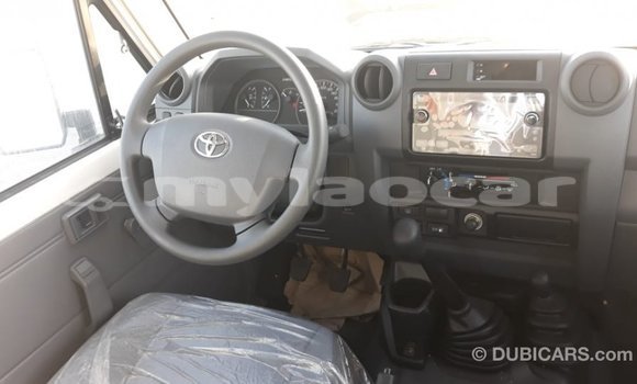 Buy Import Toyota Land Cruiser White Car in Import - Dubai in Attapeu Province Buy Import Toyota Land Cruiser White Car in Import - Dubai in Attapeu Province
