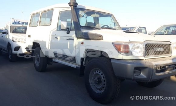 Buy Import Toyota Land Cruiser White Car in Import - Dubai in Attapeu Province Buy Import Toyota Land Cruiser White Car in Import - Dubai in Attapeu Province