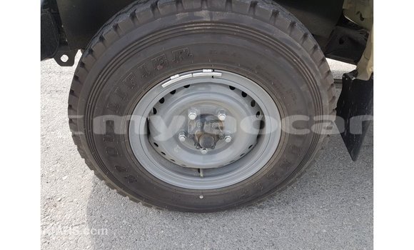 Buy Import Toyota Land Cruiser Beige Car in Import - Dubai in Attapeu Province Buy Import Toyota Land Cruiser Beige Car in Import - Dubai in Attapeu Province