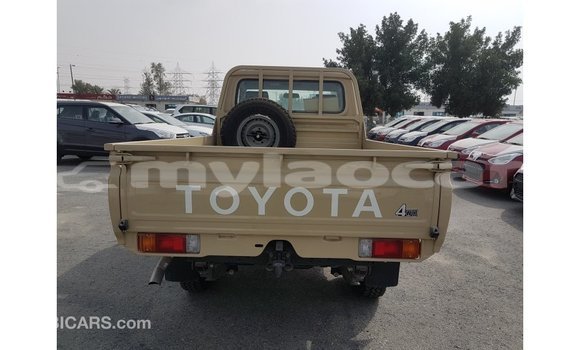 Buy Import Toyota Land Cruiser Beige Car in Import - Dubai in Attapeu Province Buy Import Toyota Land Cruiser Beige Car in Import - Dubai in Attapeu Province