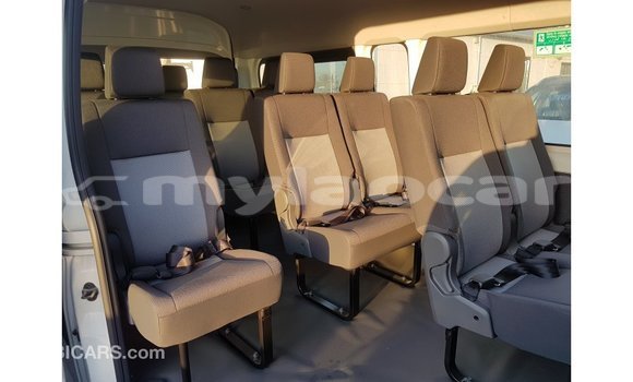Buy Import Toyota Hiace White Car in Import - Dubai in Attapeu Province Buy Import Toyota Hiace White Car in Import - Dubai in Attapeu Province