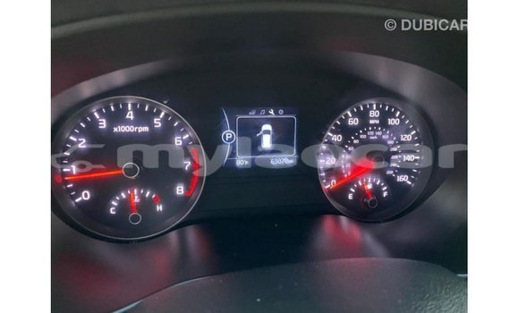 Buy Import Kia Sportage White Car in Import - Dubai in Attapeu Province Buy Import Kia Sportage White Car in Import - Dubai in Attapeu Province