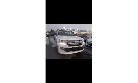 Buy Import Toyota Land Cruiser White Car in Import - Dubai in Attapeu Province Buy Import Toyota Land Cruiser White Car in Import - Dubai in Attapeu Province