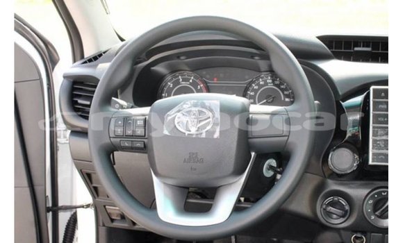 Buy Import Toyota Hilux White Car in Import - Dubai in Attapeu Province Buy Import Toyota Hilux White Car in Import - Dubai in Attapeu Province