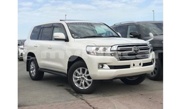 Buy Import Toyota Land Cruiser White Car in Import - Dubai in Attapeu Province Buy Import Toyota Land Cruiser White Car in Import - Dubai in Attapeu Province
