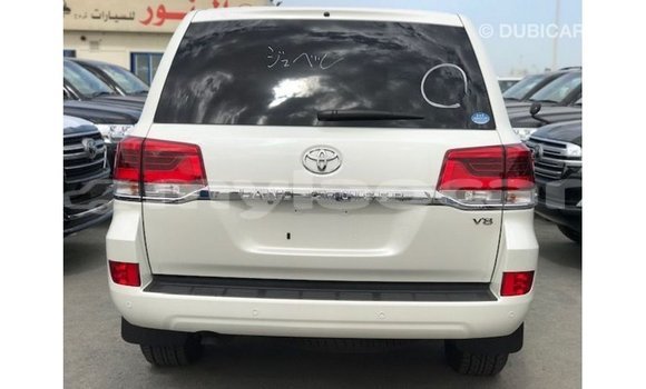 Buy Import Toyota Land Cruiser White Car in Import - Dubai in Attapeu Province Buy Import Toyota Land Cruiser White Car in Import - Dubai in Attapeu Province