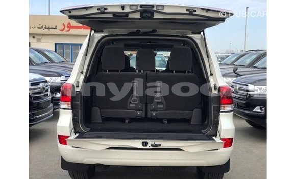 Buy Import Toyota Land Cruiser White Car in Import - Dubai in Attapeu Province Buy Import Toyota Land Cruiser White Car in Import - Dubai in Attapeu Province