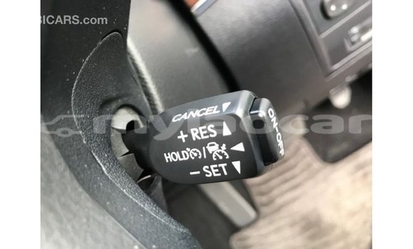 Buy Import Toyota Land Cruiser White Car in Import - Dubai in Attapeu Province Buy Import Toyota Land Cruiser White Car in Import - Dubai in Attapeu Province