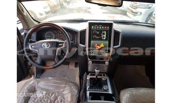 Buy Import Toyota Land Cruiser Other Car in Import - Dubai in Attapeu Province Buy Import Toyota Land Cruiser Other Car in Import - Dubai in Attapeu Province
