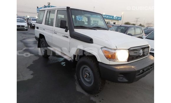 Buy Import Toyota Land Cruiser White Car in Import - Dubai in Attapeu Province Buy Import Toyota Land Cruiser White Car in Import - Dubai in Attapeu Province
