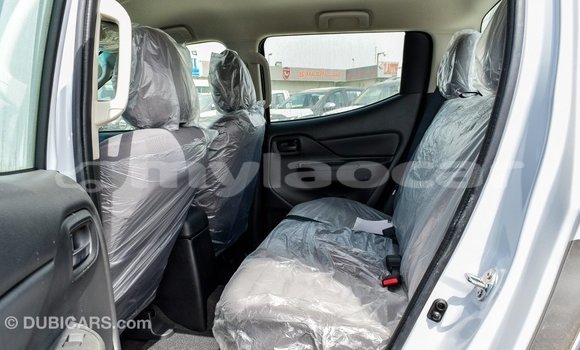 Buy Import Mitsubishi L200 White Car in Import - Dubai in Attapeu Province Buy Import Mitsubishi L200 White Car in Import - Dubai in Attapeu Province