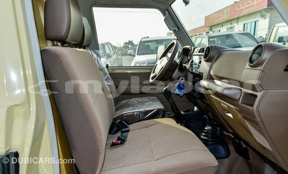 Buy Import Toyota Land Cruiser Beige Car in Import - Dubai in Attapeu Province Buy Import Toyota Land Cruiser Beige Car in Import - Dubai in Attapeu Province