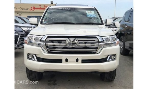 Buy Import Toyota Land Cruiser White Car in Import - Dubai in Attapeu Province Buy Import Toyota Land Cruiser White Car in Import - Dubai in Attapeu Province