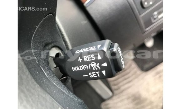 Buy Import Toyota Land Cruiser White Car in Import - Dubai in Attapeu Province Buy Import Toyota Land Cruiser White Car in Import - Dubai in Attapeu Province