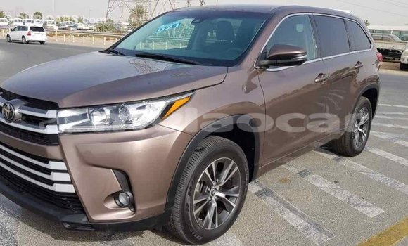 Buy Import Toyota Highlander Brown Car in Import - Dubai in Attapeu Province Buy Import Toyota Highlander Brown Car in Import - Dubai in Attapeu Province