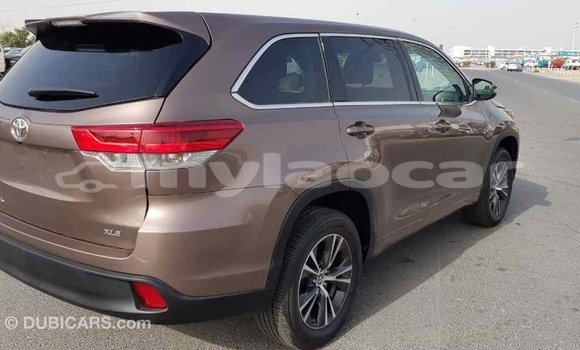 Buy Import Toyota Highlander Brown Car in Import - Dubai in Attapeu Province Buy Import Toyota Highlander Brown Car in Import - Dubai in Attapeu Province