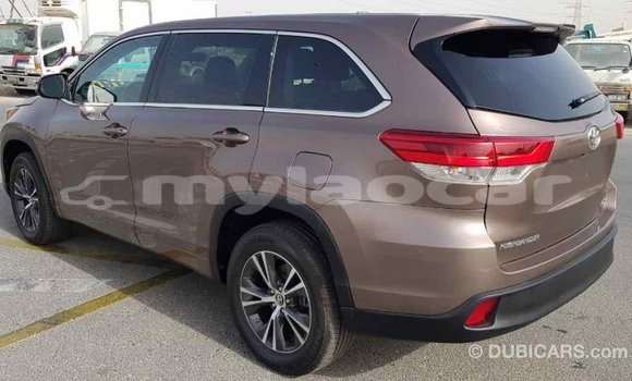 Buy Import Toyota Highlander Brown Car in Import - Dubai in Attapeu Province Buy Import Toyota Highlander Brown Car in Import - Dubai in Attapeu Province