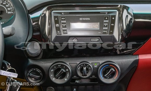 Buy Import Toyota Hilux White Car in Import - Dubai in Attapeu Province Buy Import Toyota Hilux White Car in Import - Dubai in Attapeu Province