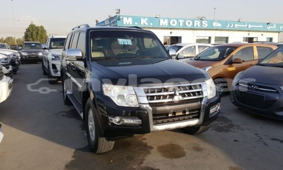 Acheter Import Voiture Mitsubishi Pajero Noir à Import - Dubai, Attapeu Province Acheter Import Voiture Mitsubishi Pajero Noir à Import - Dubai, Attapeu Province