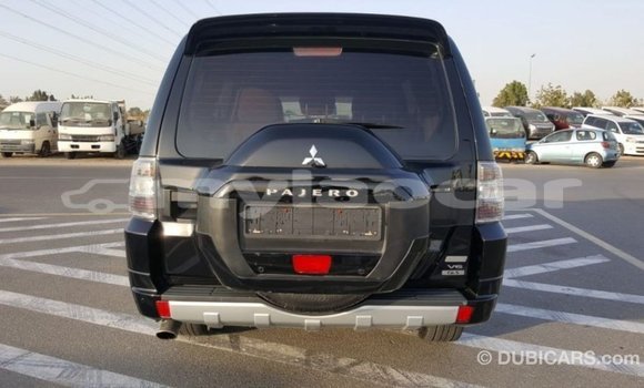 Acheter Import Voiture Mitsubishi Pajero Noir à Import - Dubai, Attapeu Province Acheter Import Voiture Mitsubishi Pajero Noir à Import - Dubai, Attapeu Province