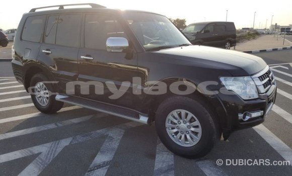 Acheter Import Voiture Mitsubishi Pajero Noir à Import - Dubai, Attapeu Province Acheter Import Voiture Mitsubishi Pajero Noir à Import - Dubai, Attapeu Province