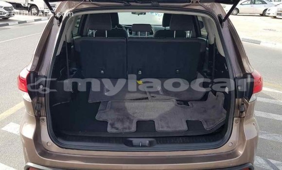 Buy Import Toyota Highlander Brown Car in Import - Dubai in Attapeu Province Buy Import Toyota Highlander Brown Car in Import - Dubai in Attapeu Province