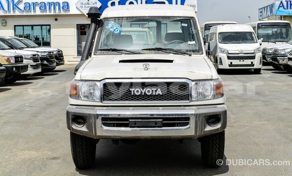 ຊື້ ການ ນຳ ເຂົ້າ Toyota Land Cruiser White ລົດ ໃນ Import - Dubai ໃນ Attapeu Province ຊື້ ການ ນຳ ເຂົ້າ Toyota Land Cruiser White ລົດ ໃນ Import - Dubai ໃນ Attapeu Province